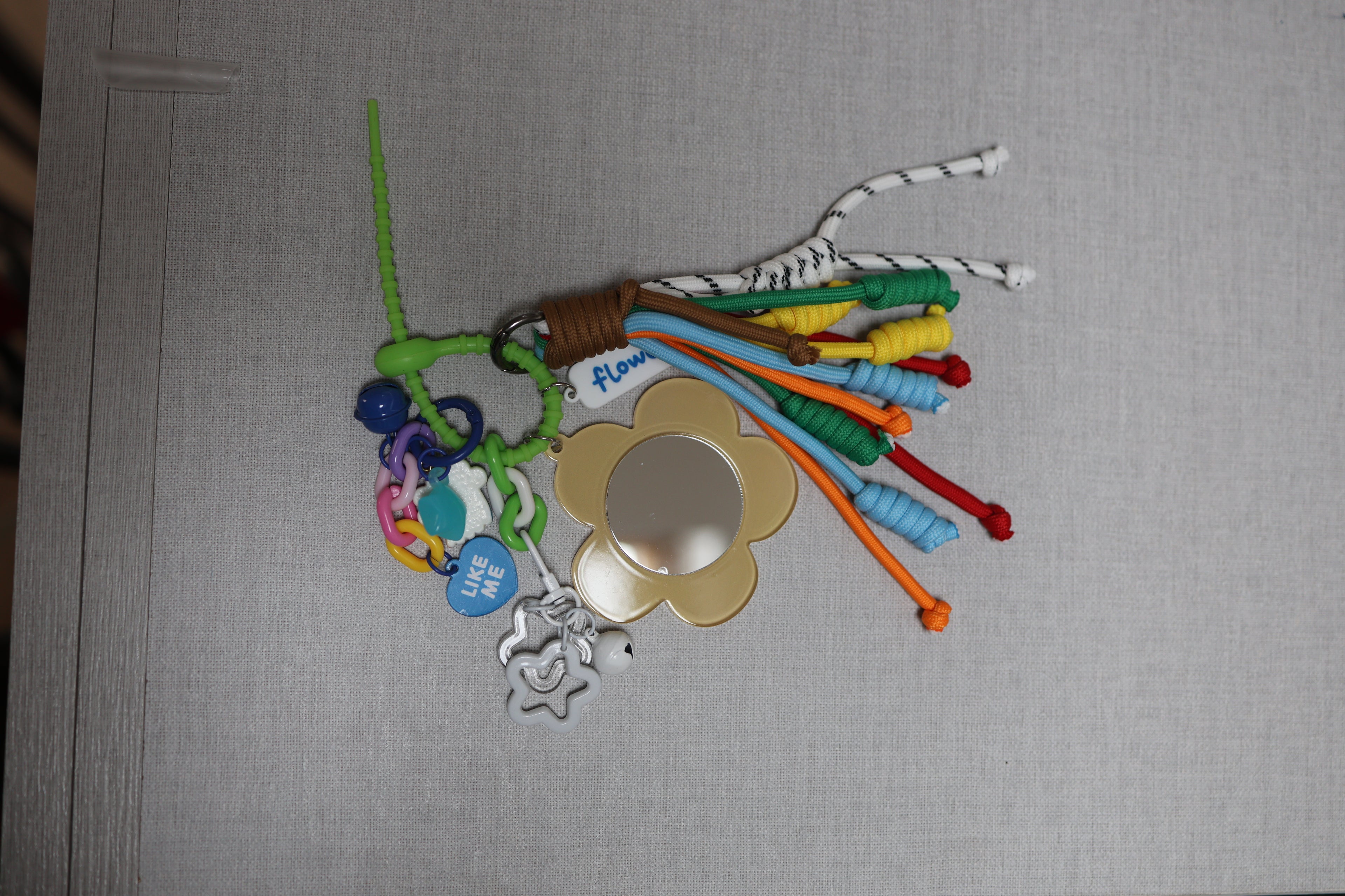 Miroir en forme de fleur